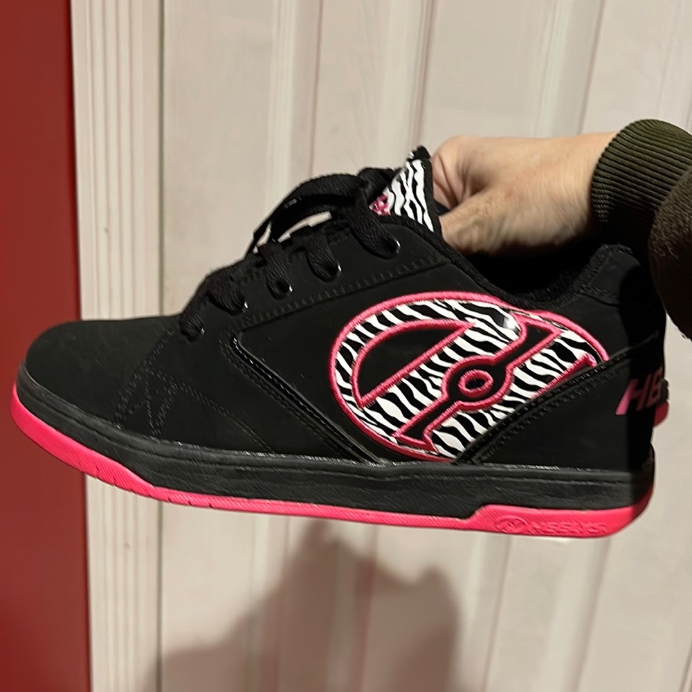 Barely worn, cute shoes